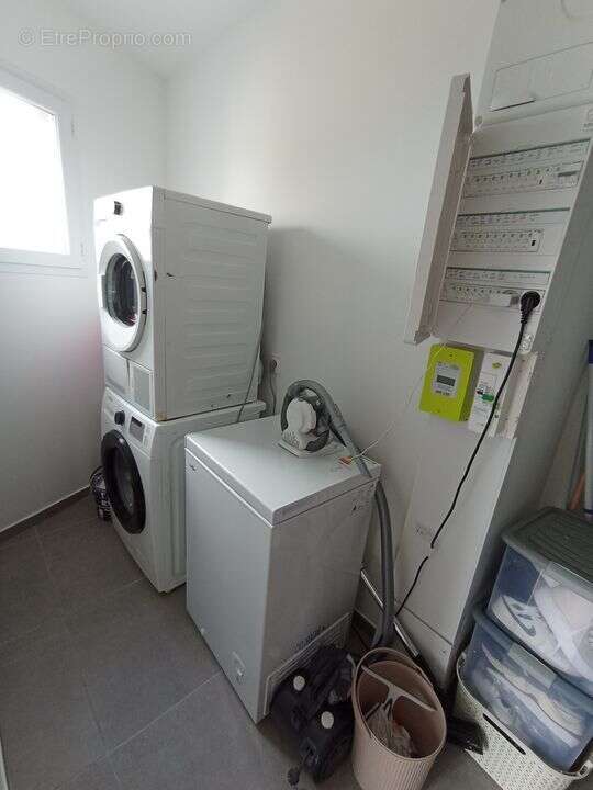 Maison à CREUZIER-LE-VIEUX