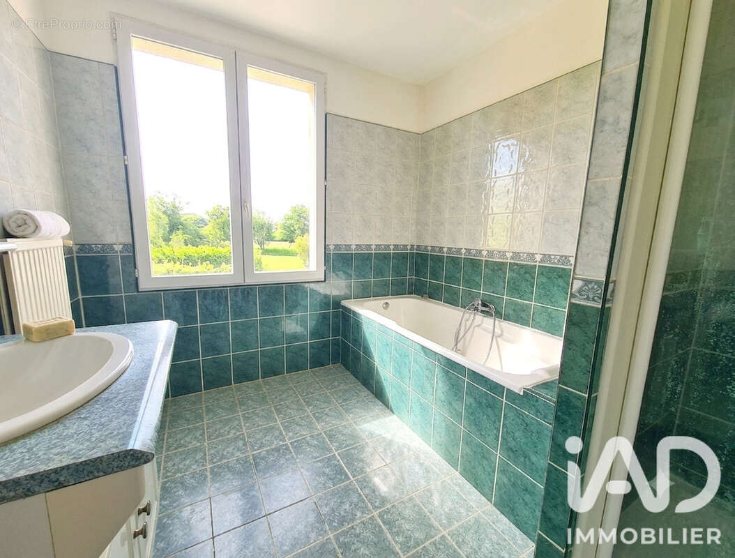 Photo 6 - Maison à LE PONTET