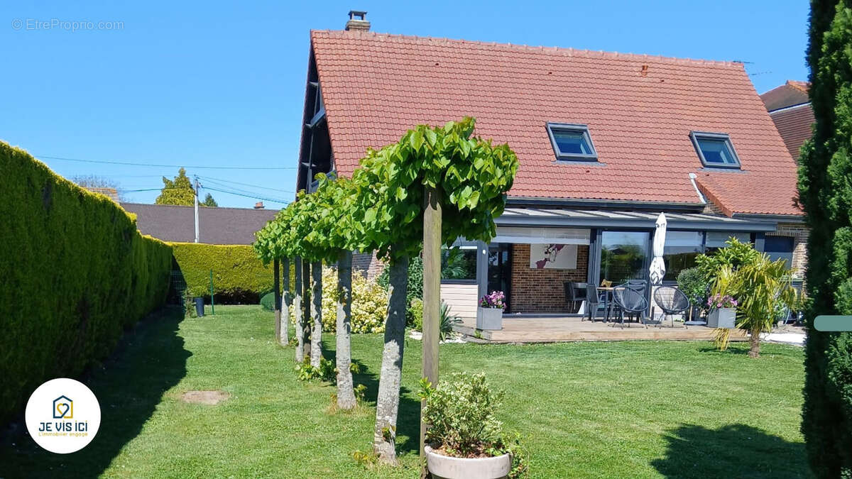 Maison à HINGES