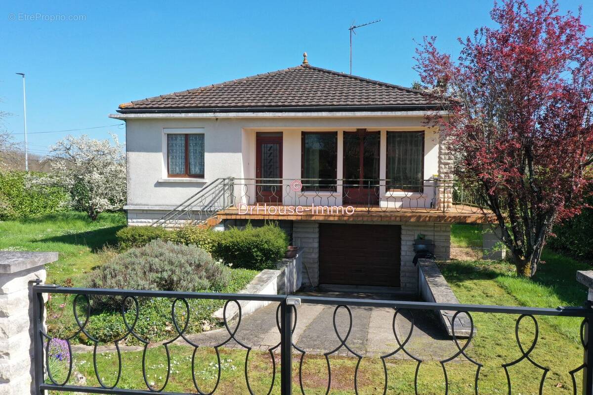 Maison à MIGNALOUX-BEAUVOIR