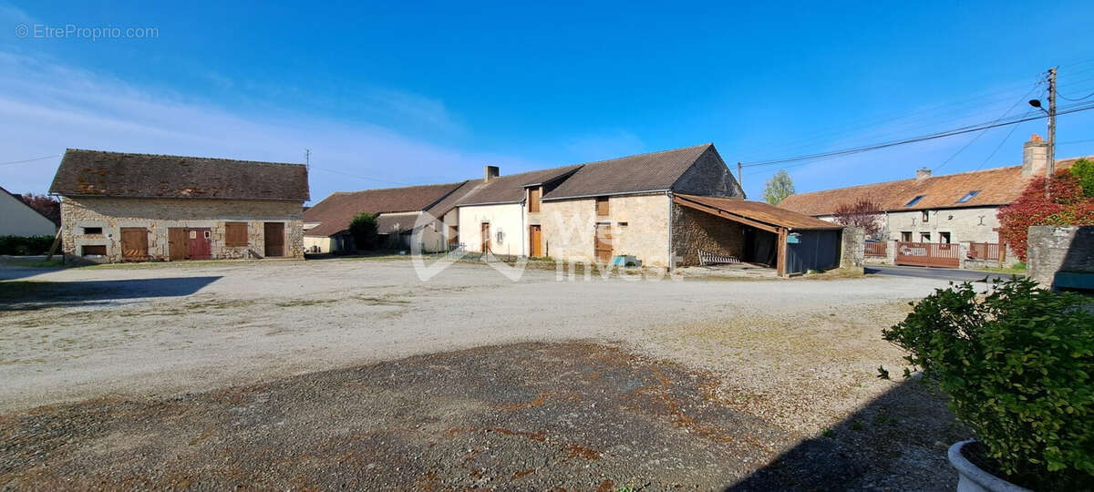Maison à SAINT-PATERNE