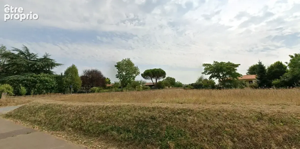 Photo Terrain à Sainte-Neomaye au prix de 45 000€