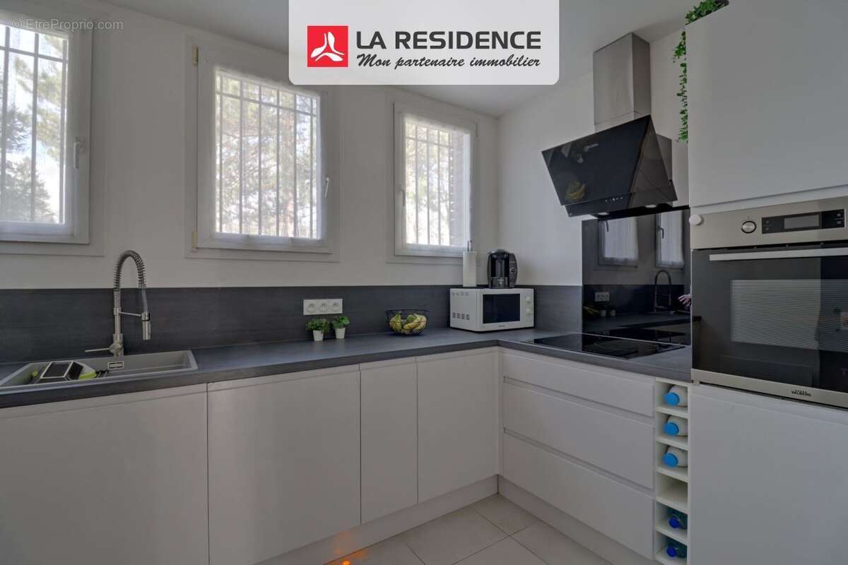 Maison à VERNEUIL-SUR-SEINE