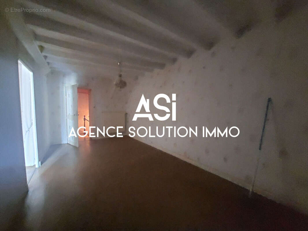 Maison à PARENNES