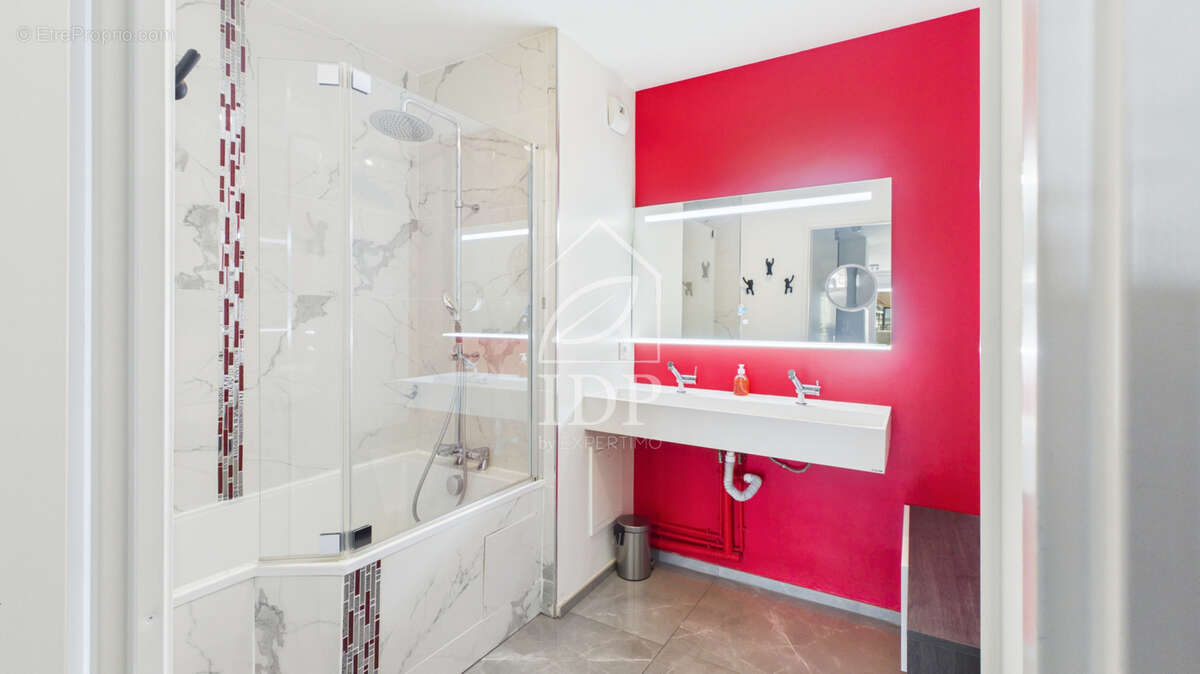 Appartement à SAINT-PIERRE-DU-PERRAY