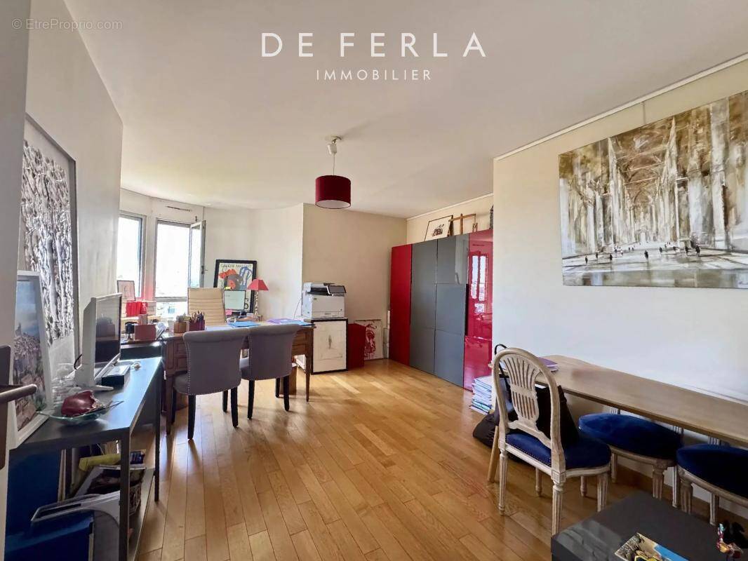Appartement à PARIS-15E