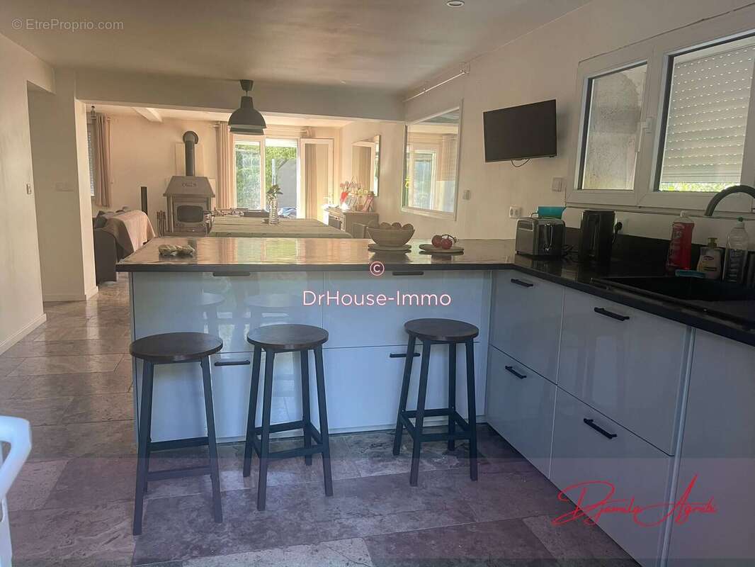 Maison 137 m² à Le Luc  - photo 3