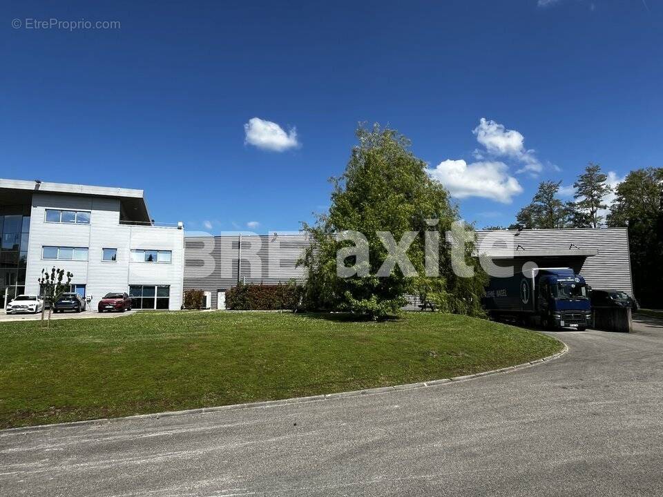 Autre à SAINT-CLAIR-DE-LA-TOUR