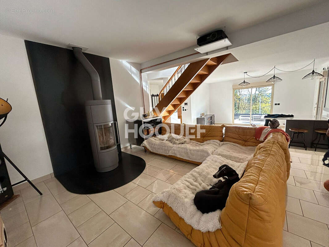 Maison à SAINTE-FOY-LES-LYON