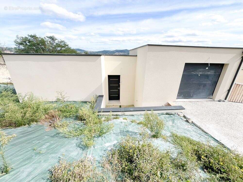 Maison à CORENT
