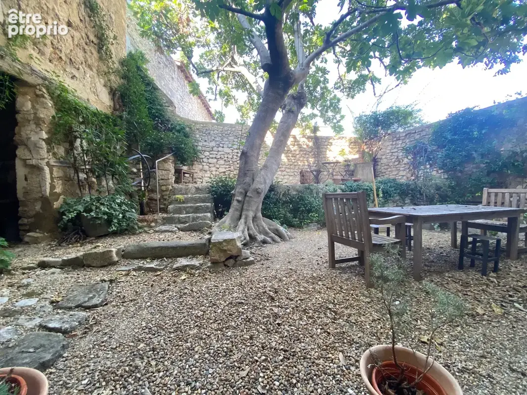 Maison de ville avec jardin et garage. - photo 6