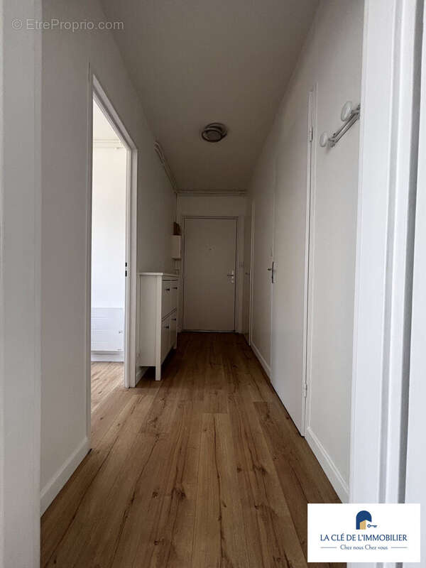 Appartement 33 m² à Quimper  - photo 4