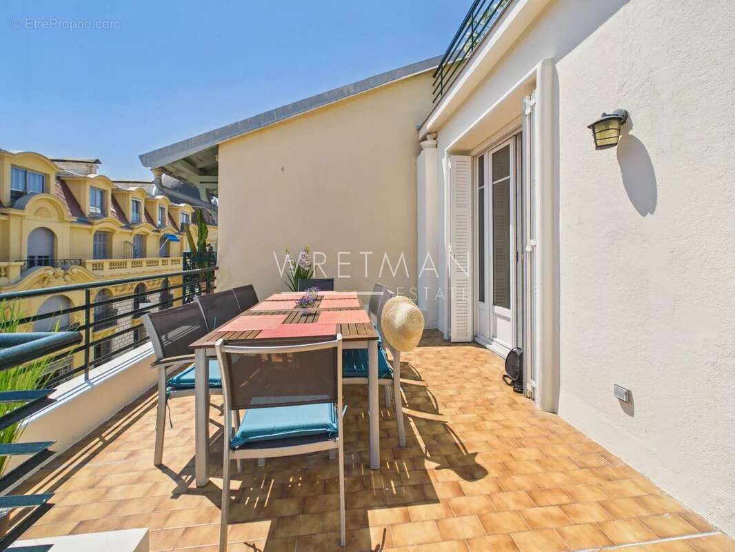Bel appartement avec spacieuse terrasse – Nice Carré d'Or - photo 13