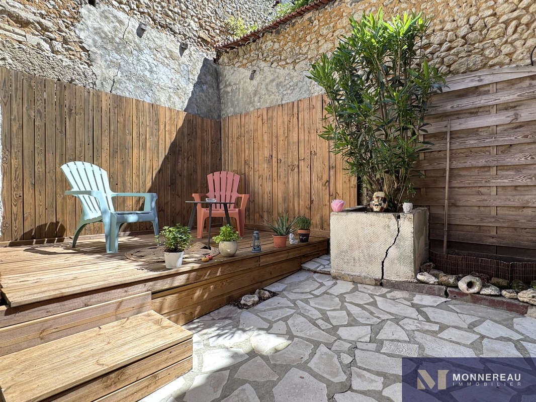 Maison de ville avec cour - photo 2