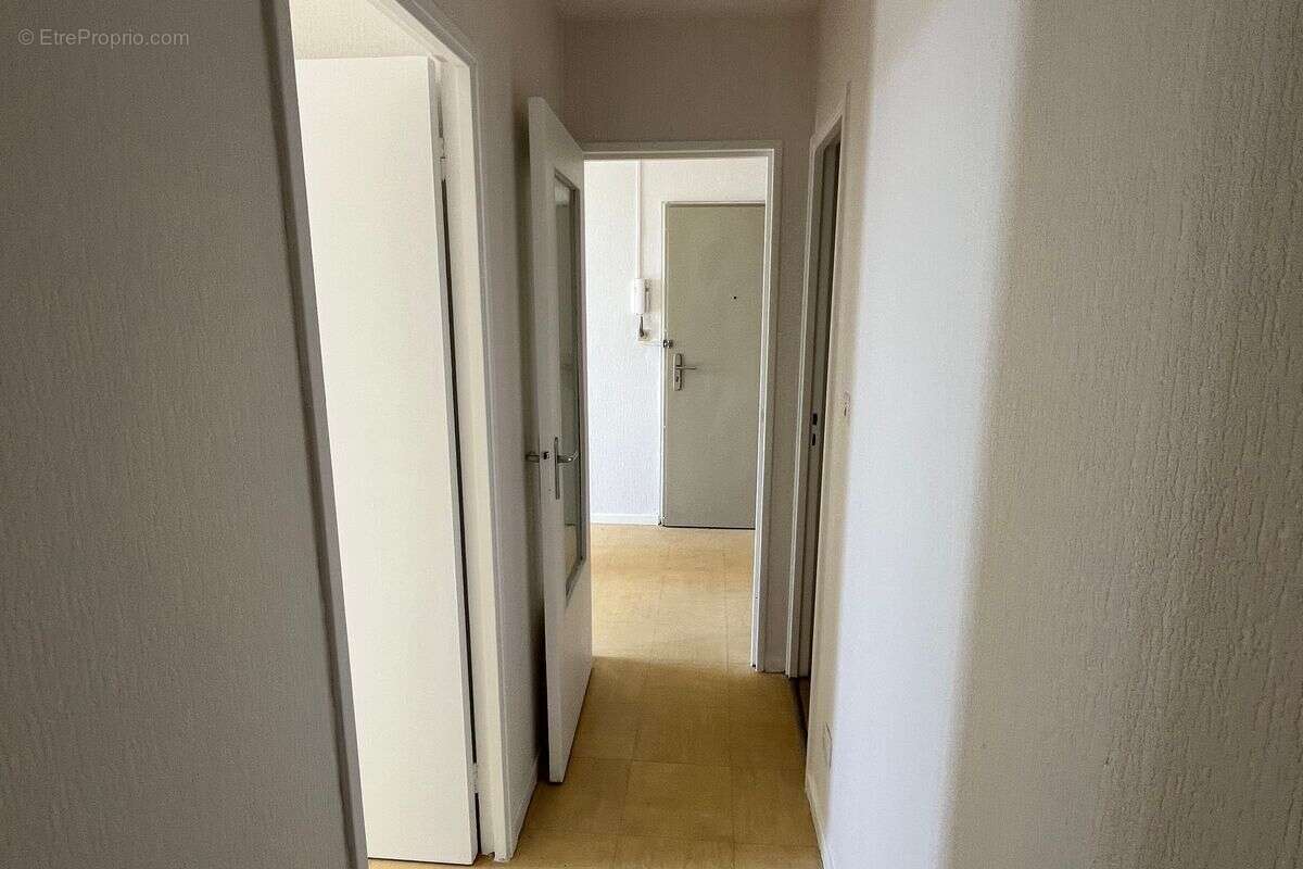 Appartement à PORT-DE-BOUC