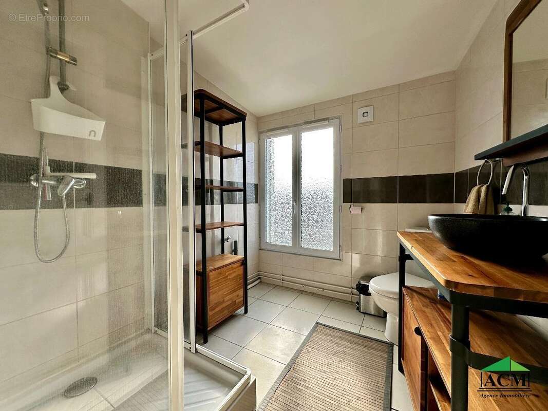 Appartement à MERY-SUR-OISE