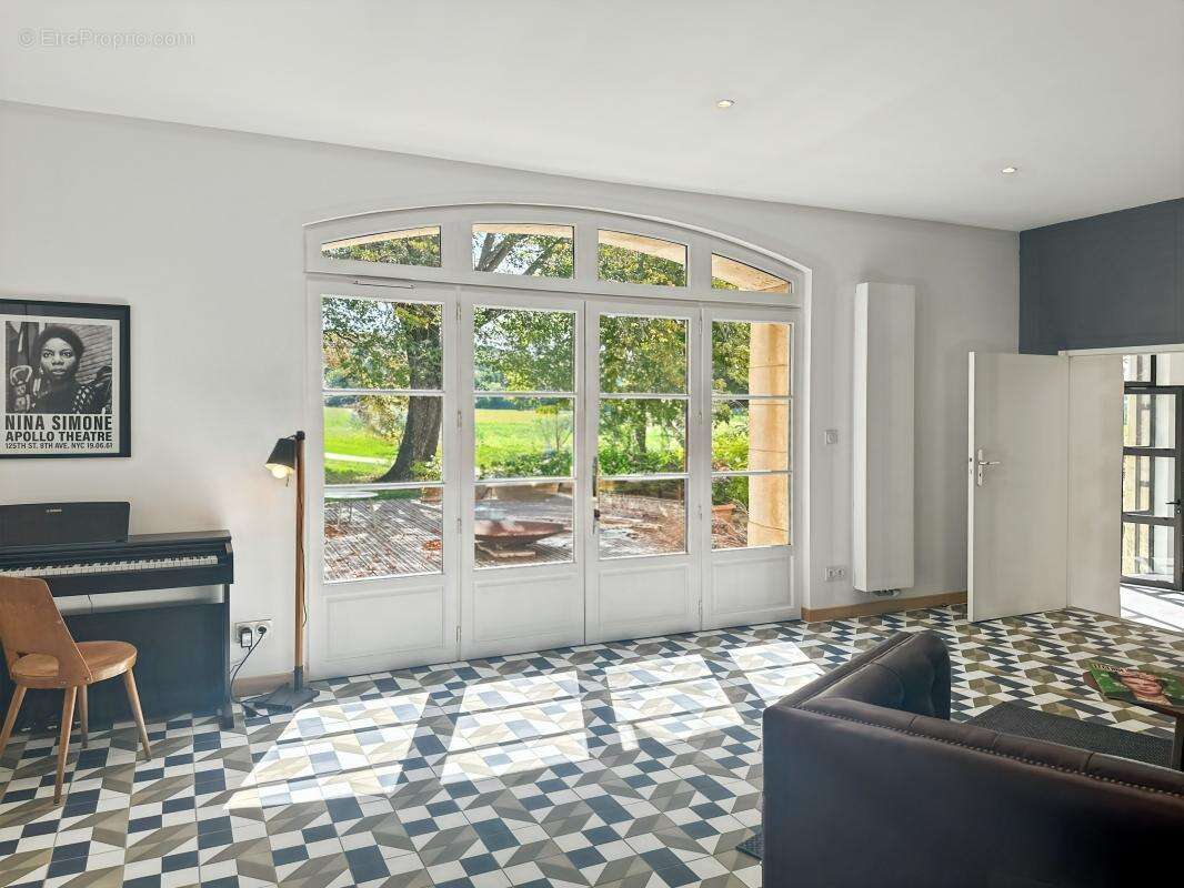 Maison à LA BAUME-CORNILLANE