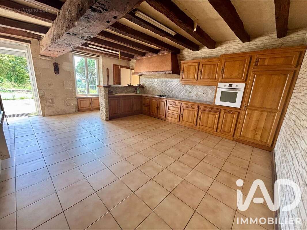Maison 149 m² à Allonne  - photo 4