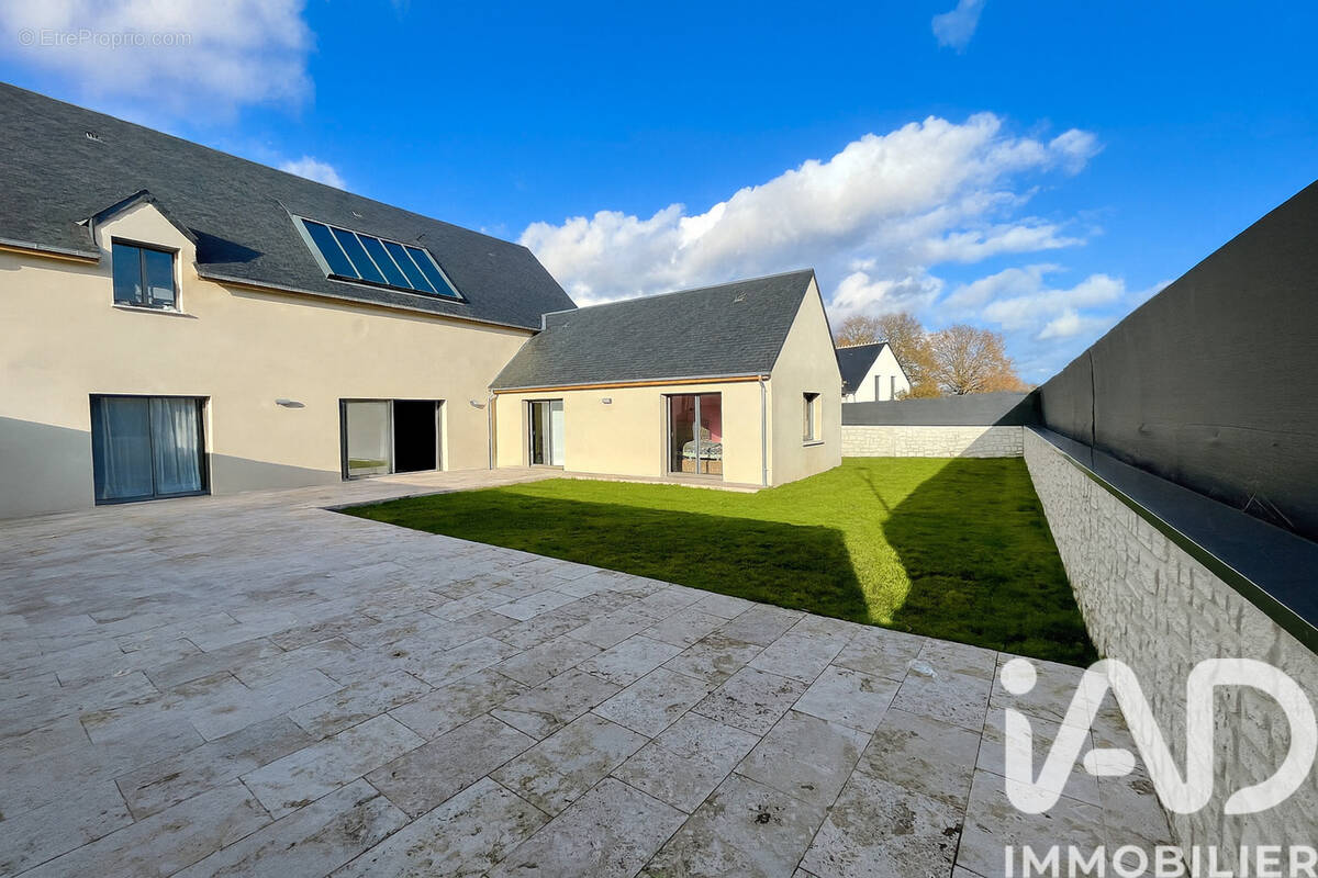 Photo 1 - Maison à MONTBAZON