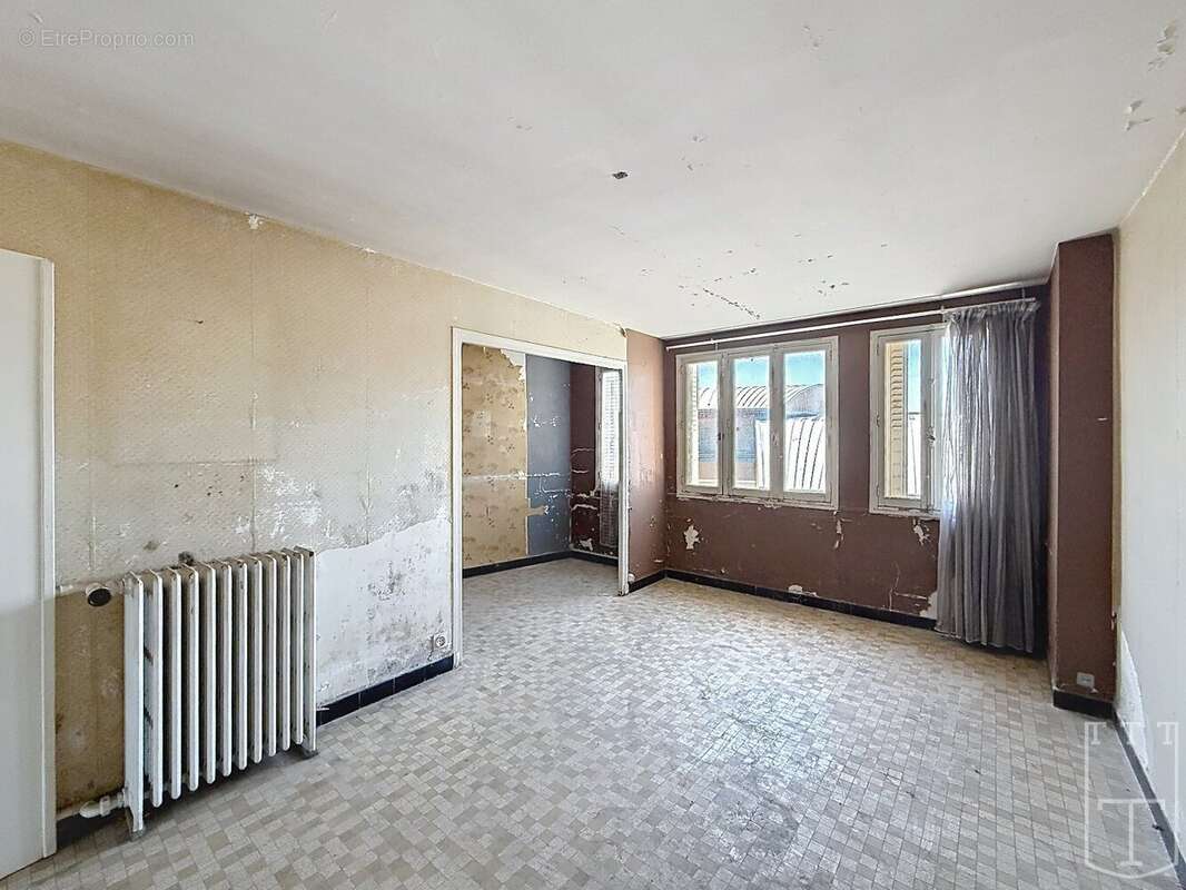 Exclusivite t3 à rénover - photo 17