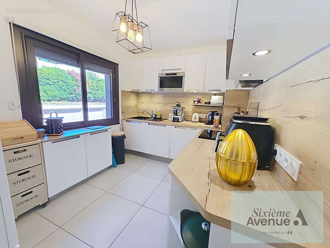 Appartement à SIX-FOURS-LES-PLAGES