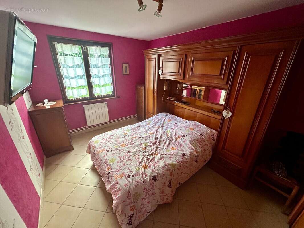 Maison à SAINT-FOLQUIN