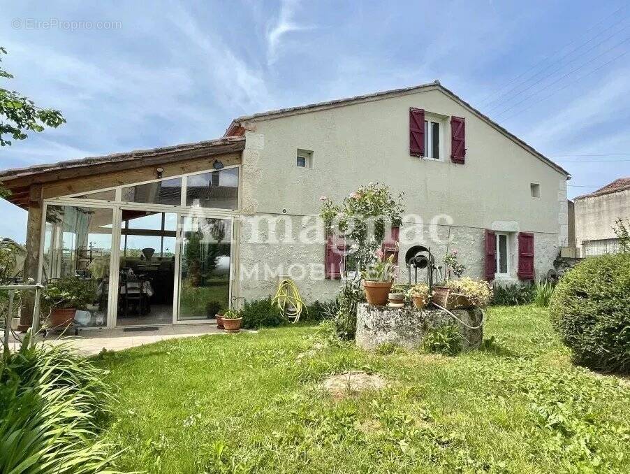 Maison à VALENCE-SUR-BAISE