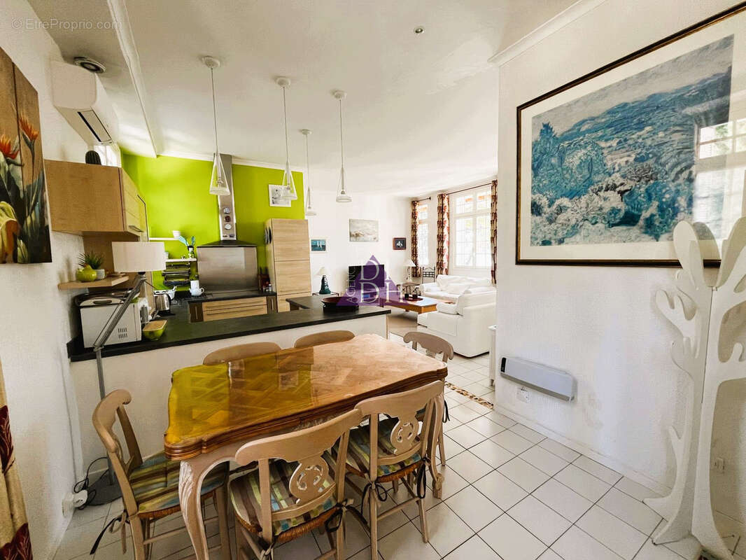 Appartement à HYERES
