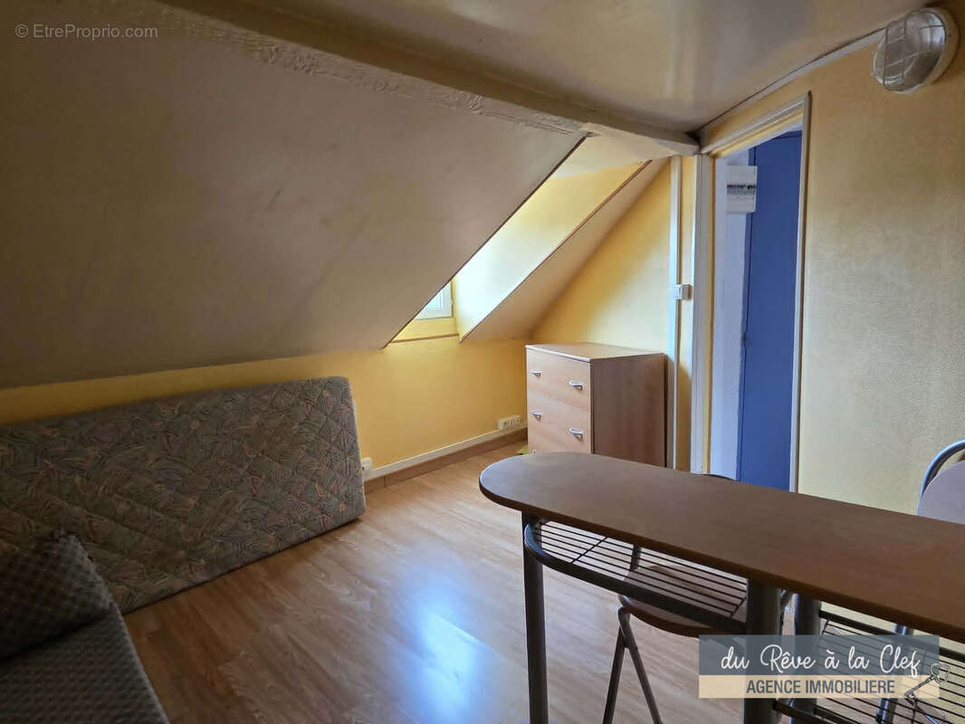 Immeuble de rapport 4 studios - Centre BERNAY. - photo 8