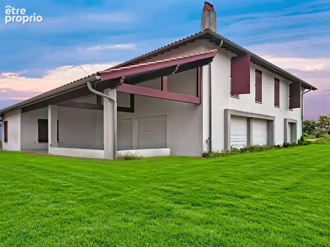 Maison d'architecte 307 M2, TERRAIN 6000 M2 - photo 2