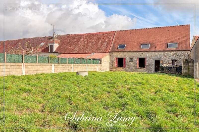 Maison à MONTMIRAIL