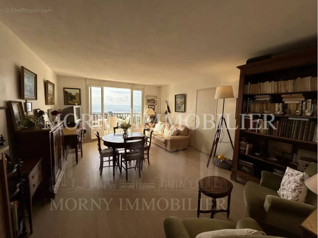 Appartement à TROUVILLE-SUR-MER