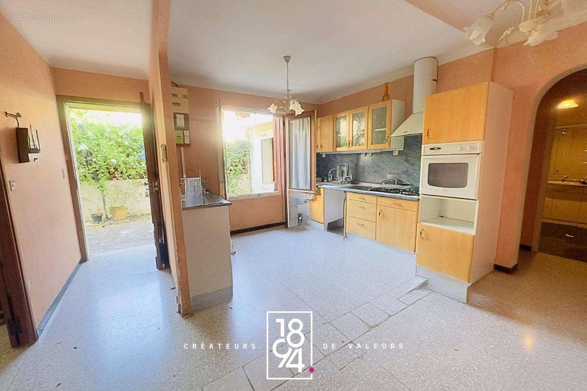Nîmes - Maison de plain-pied 83 m2 avec jardin et garage - photo 4