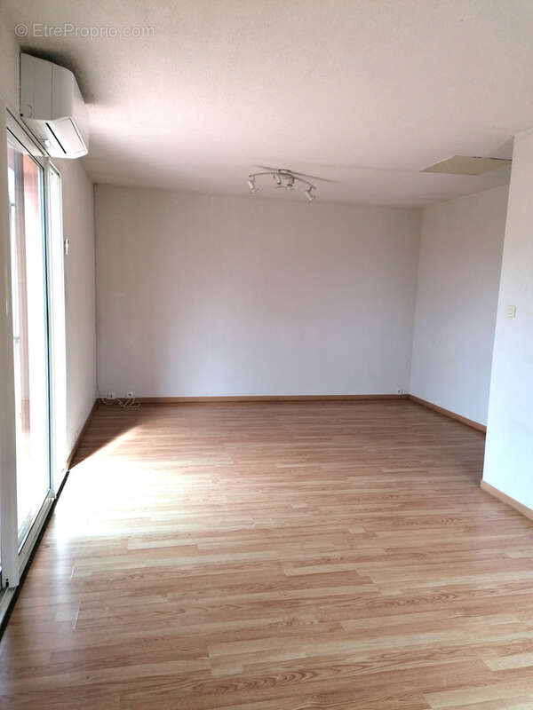 Manosque, très beau t2 de 45 m2 en copro 3 apparts quartier résidentiel - photo 6