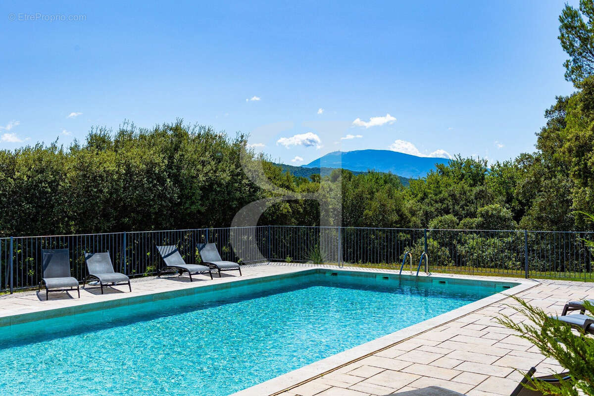 Maison à VAISON-LA-ROMAINE