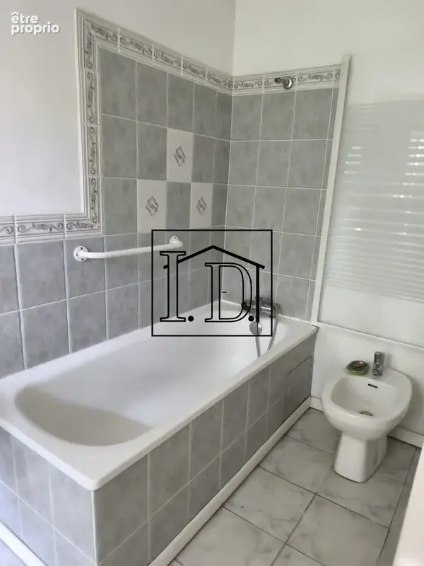 Salle de bain - WC attenante SUITE RDC