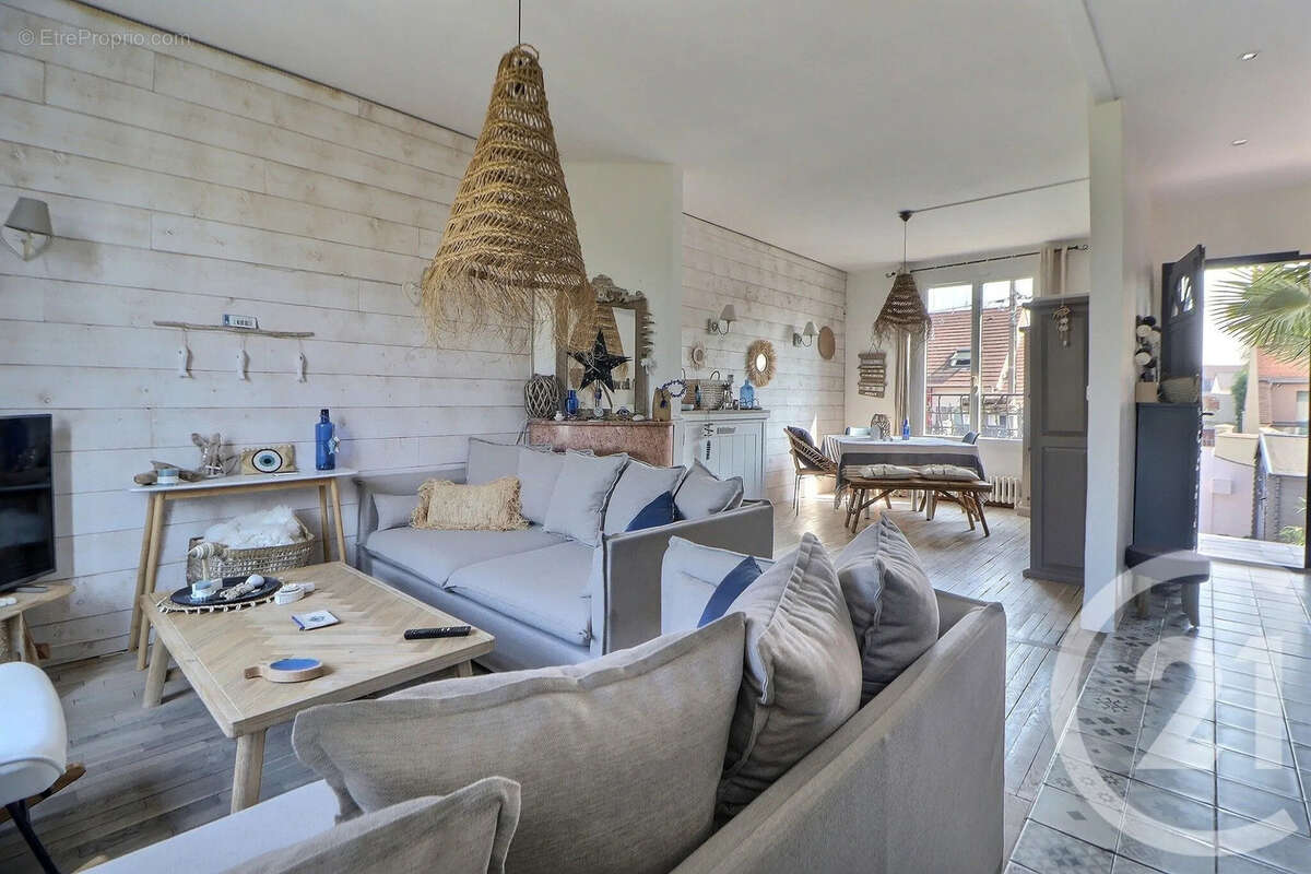 Maison à AULNAY-SOUS-BOIS