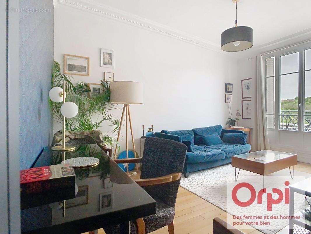 Appartement à ISSY-LES-MOULINEAUX