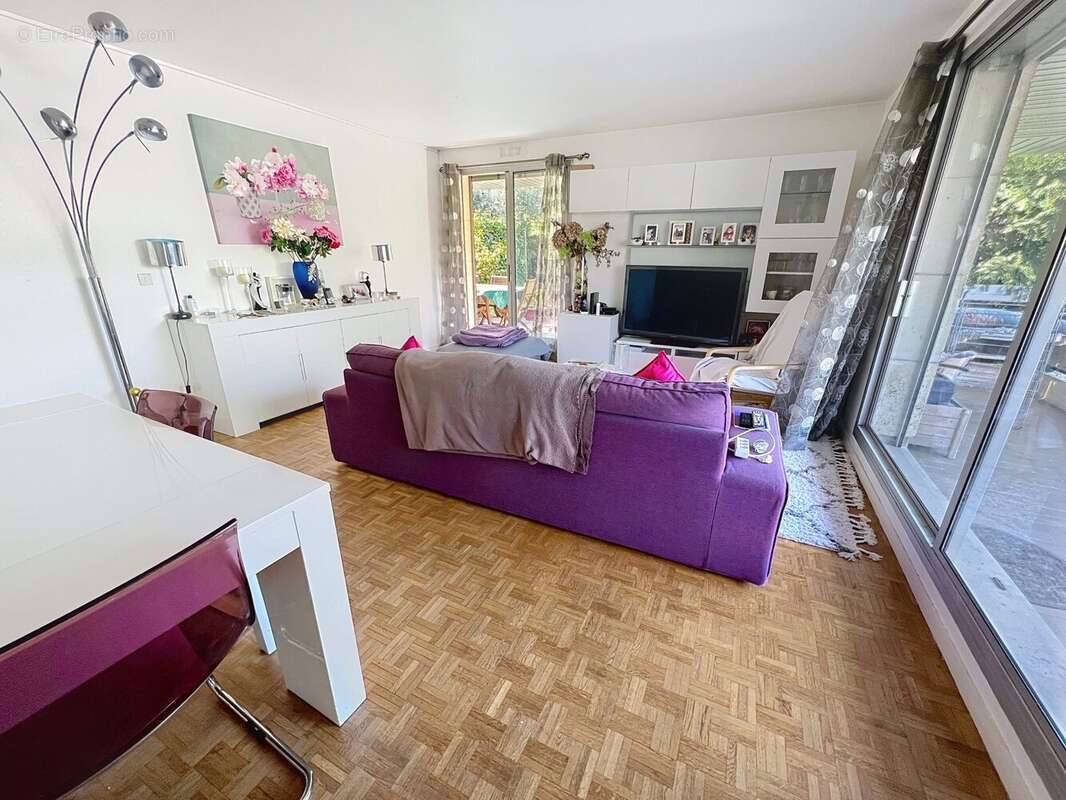 Appartement à BOUGIVAL