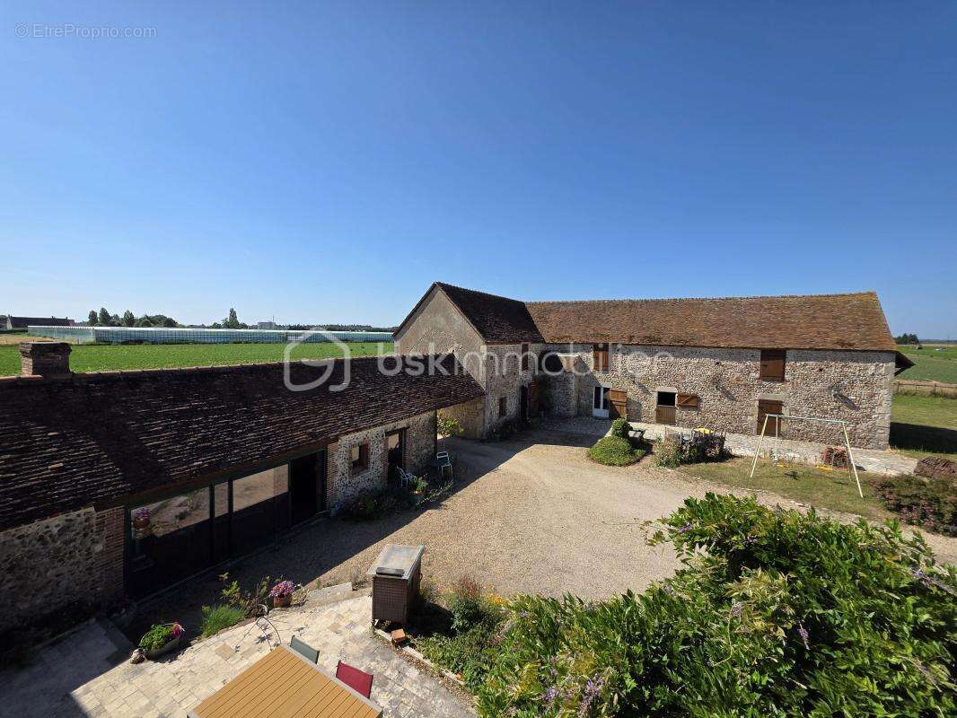 Propriété d'exception de 240m² 8 pièces - photo 23