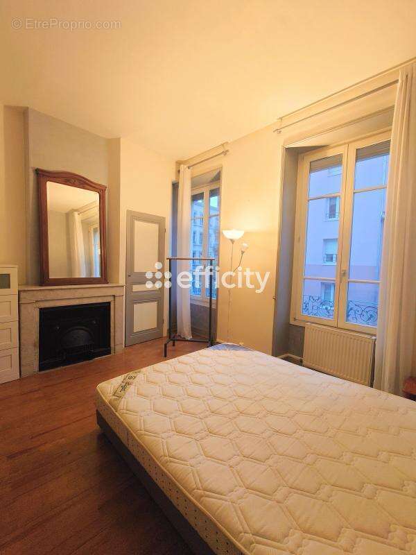 Appartement à LYON-7E