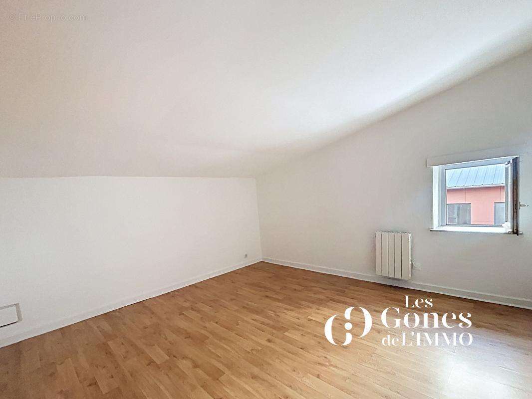 Appartement à CRAPONNE