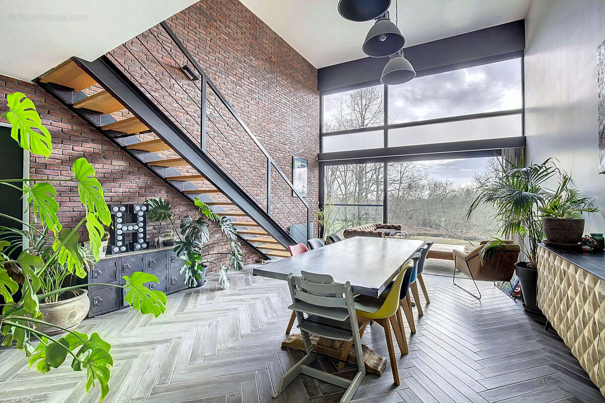 Appartement à MONTIGNY-LE-BRETONNEUX