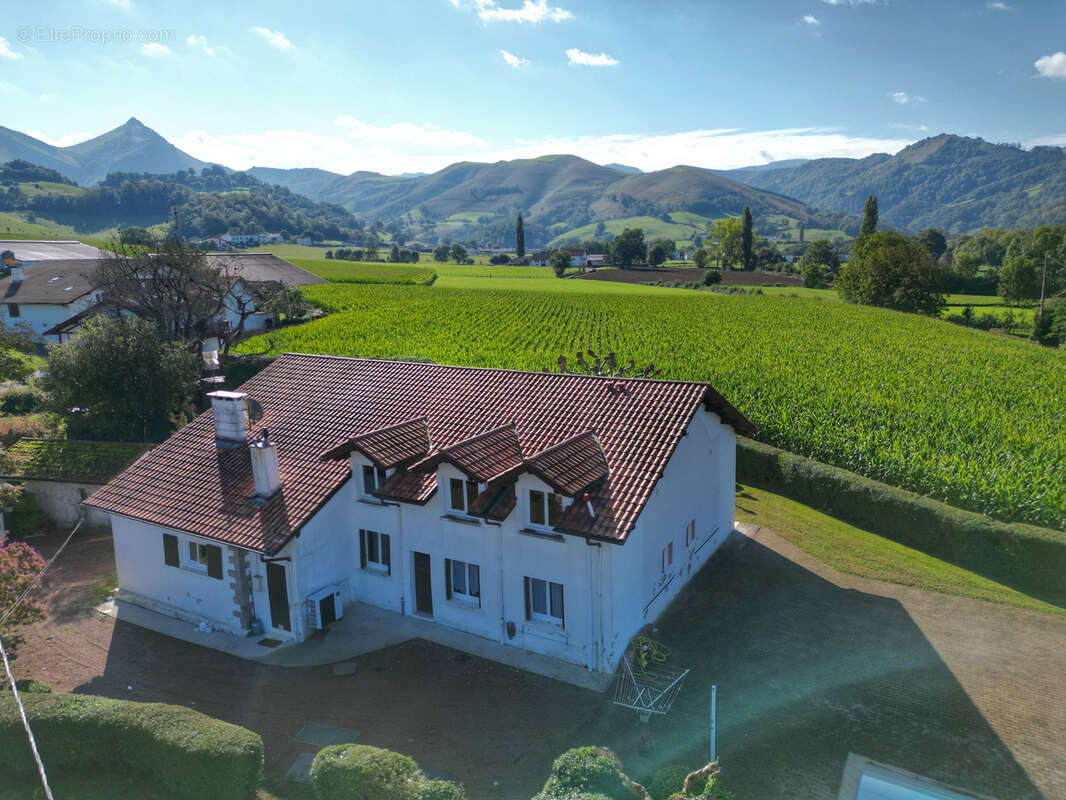 Maison à SAINT-JEAN-PIED-DE-PORT