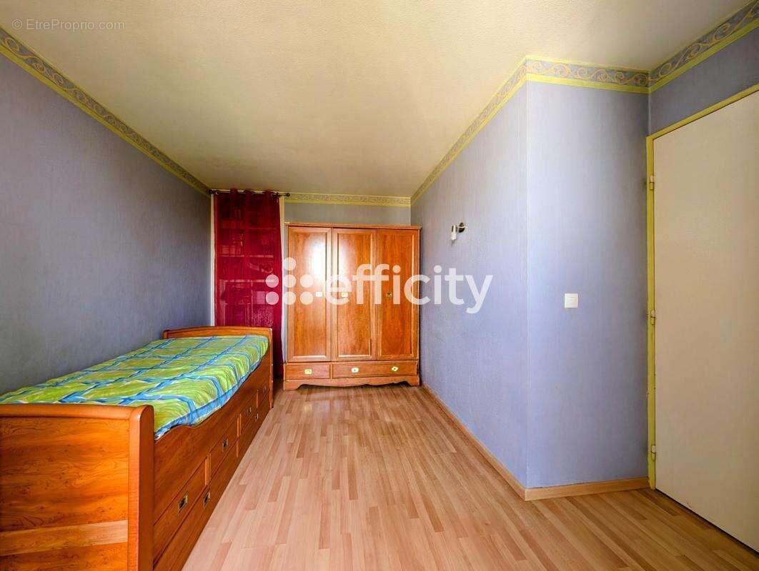 Appartement à ENGHIEN-LES-BAINS