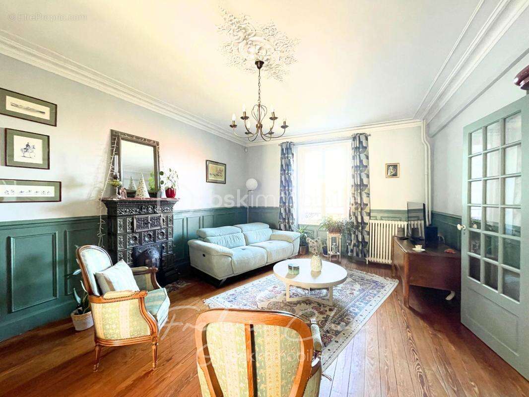 Maison à NANTEUIL-LE-HAUDOUIN