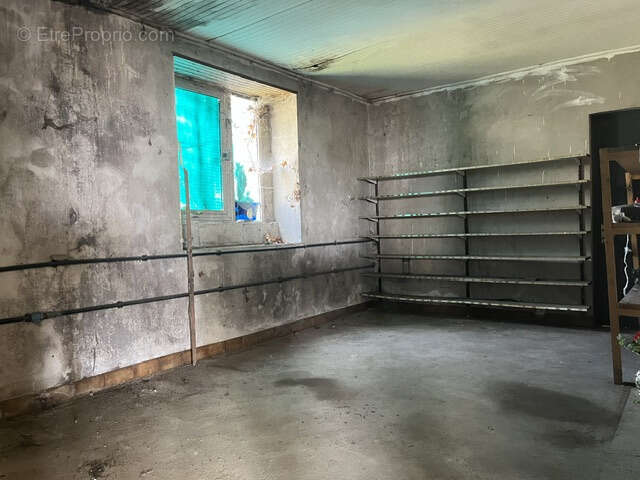 Hangar 1400m2 - photo 4