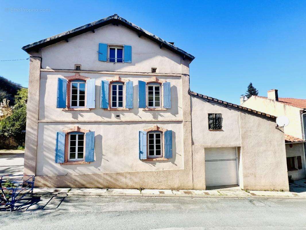 Maison à SAINT-JUERY