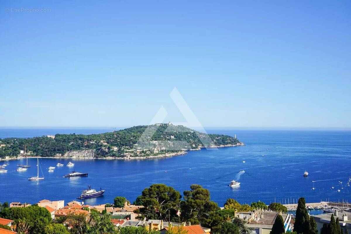 Appartement à VILLEFRANCHE-SUR-MER