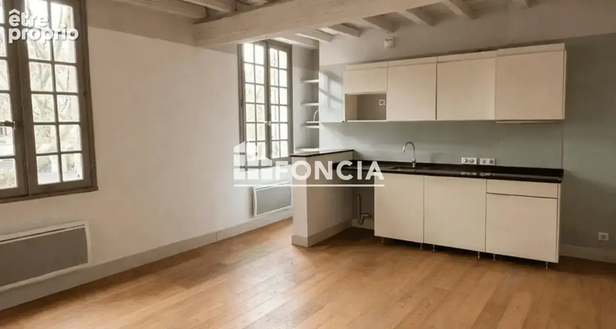 Uzes centre historique bel appartement de 63 m2 - photo 1